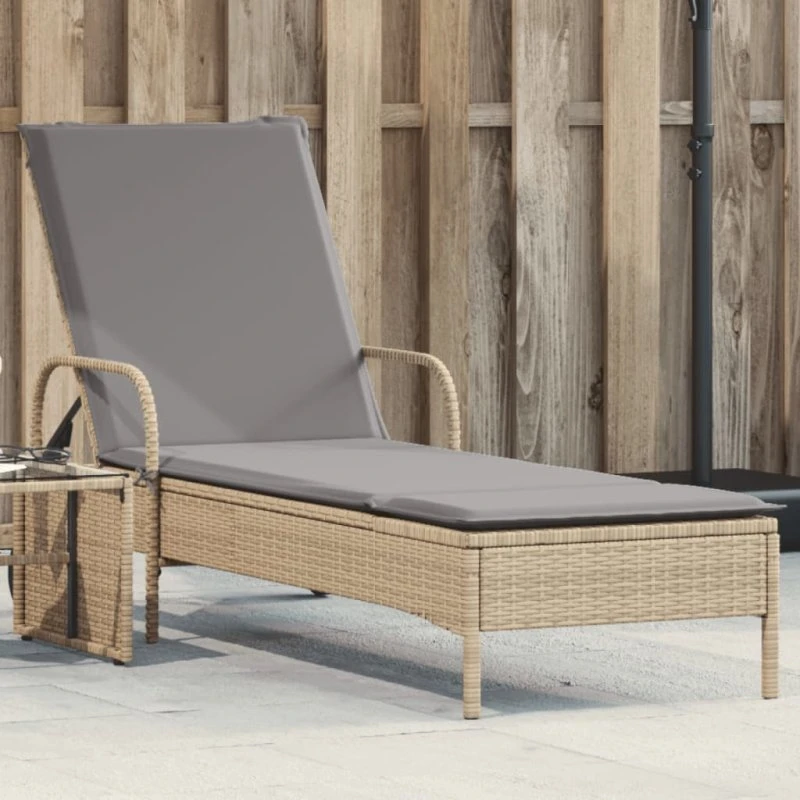 Liggestol i polyrattan med hjul og hynde - beige
