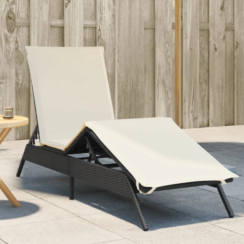 Liggestol i sort polyrattan med hynde