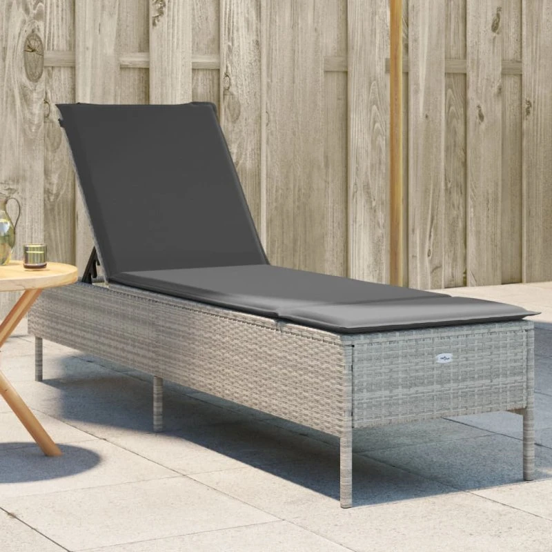 Liggestol med hynde i polyrattan – lysegrå