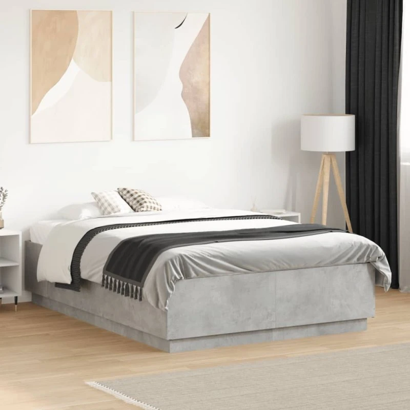 Sengestel 120x190 cm i konstrueret træ – betongrå