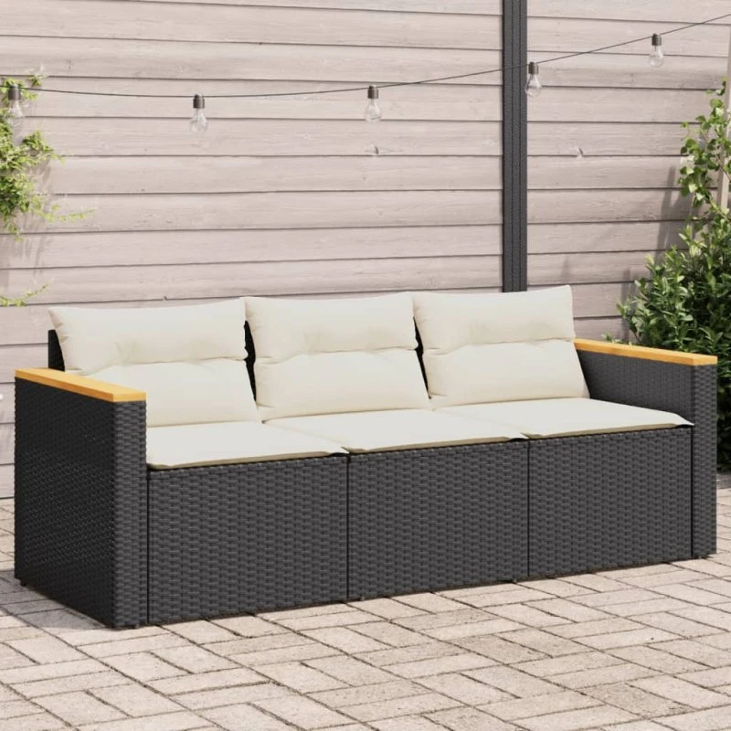 3-personers havesofa i sort polyrattan med hynder