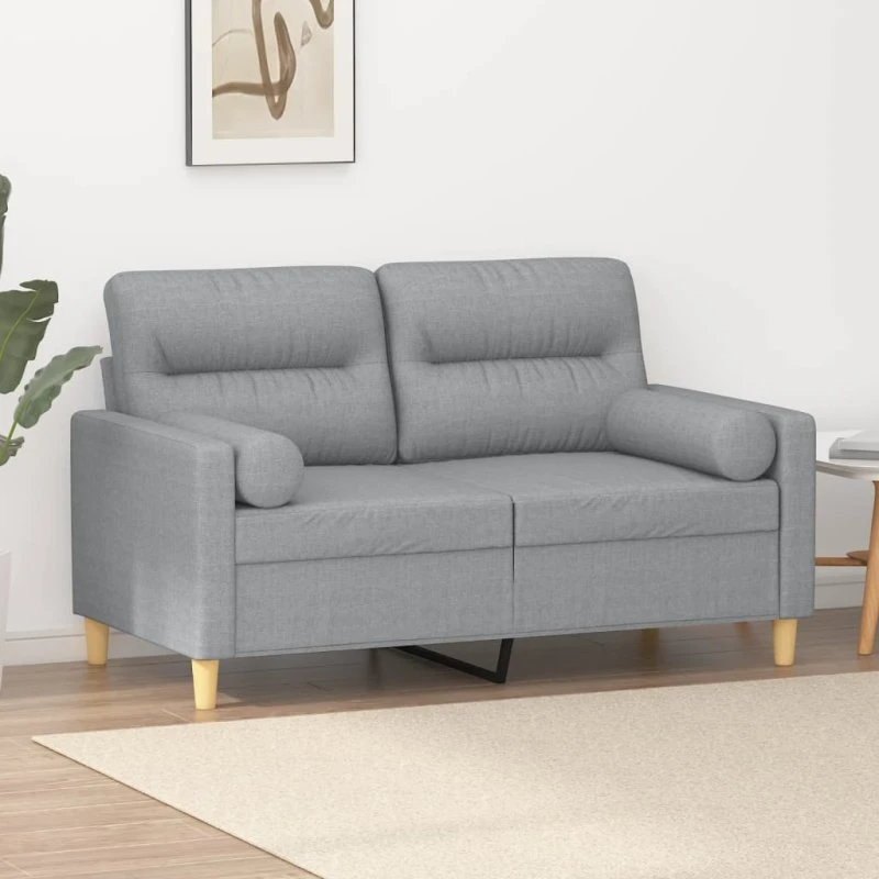 2-personers sofa 120 cm i lysegråt stof med pyntepuder