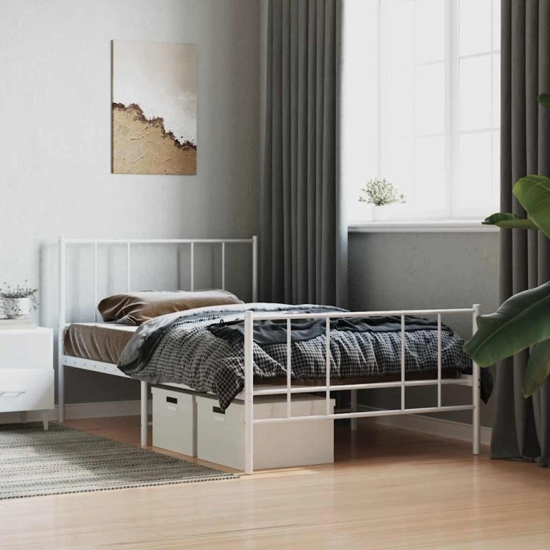 Sengeramme i hvidt metal med gavl og fodgærde 80x200 cm