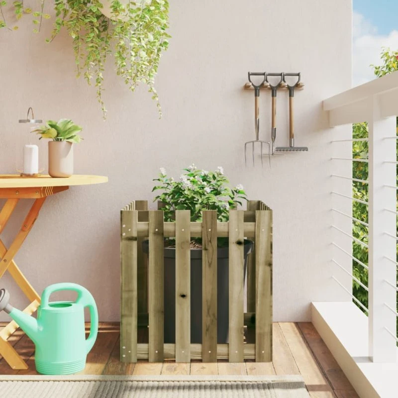 Plantekasse 60x60x60 cm i imprægneret fyrretræ – stakitdesign