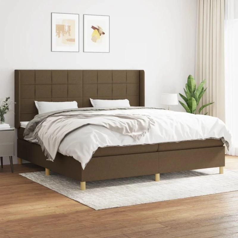 Kontinentalseng 200x200 cm i mørkebrun stof med pocketmadras