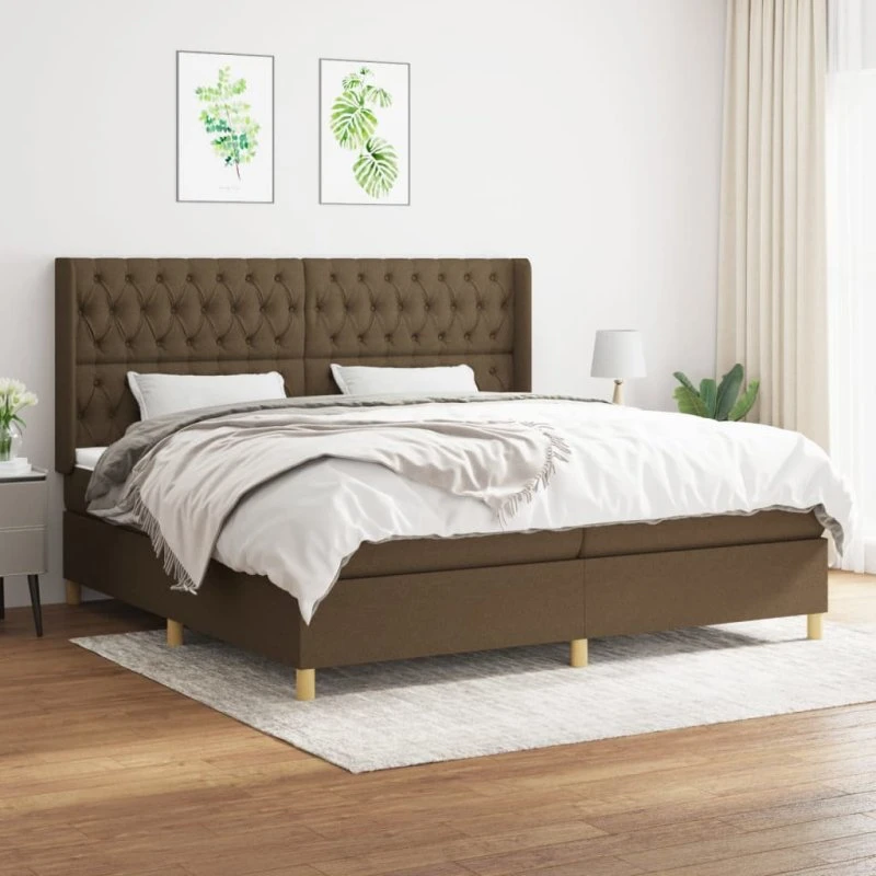 Kontinentalseng 200x200 cm i mørkebrun stof med pocketmadras