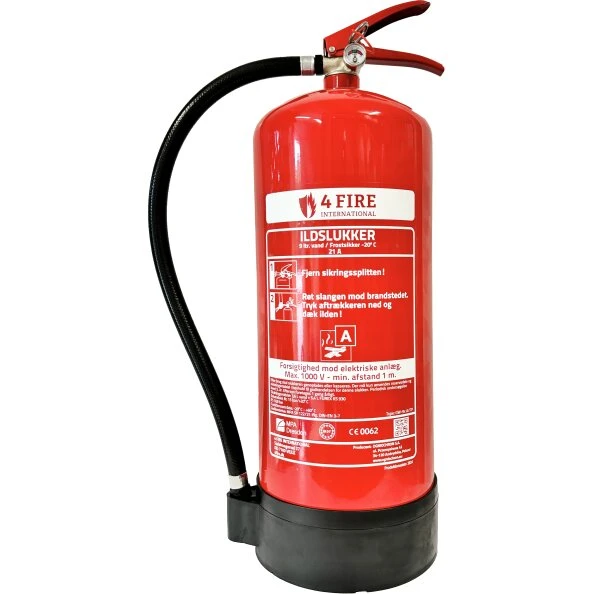 4 Fire Vandslukker 9 L frostsikker med vægbeslag