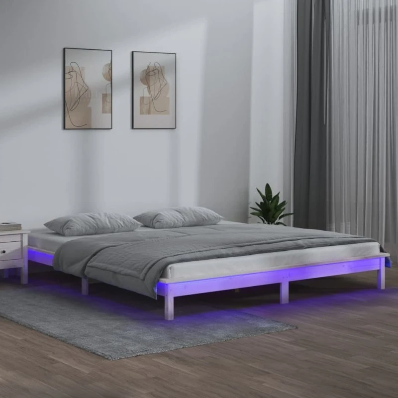 Sengeramme i massivt fyrtræ 140x190 cm med LED (hvid)