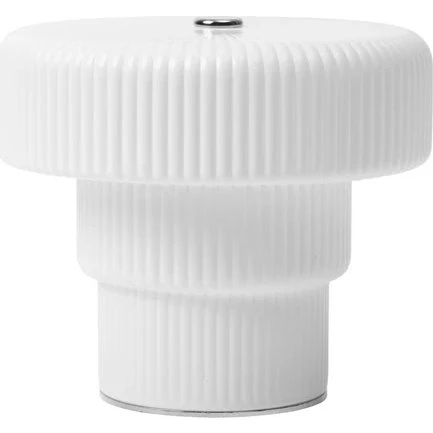 ferm LIVING Ripple bærbar LED-lampe, 10 cm, opal glas