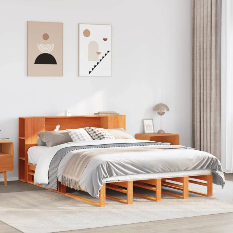 Seng med reol 140x190 cm i massivt fyrretræ - gyldenbrun