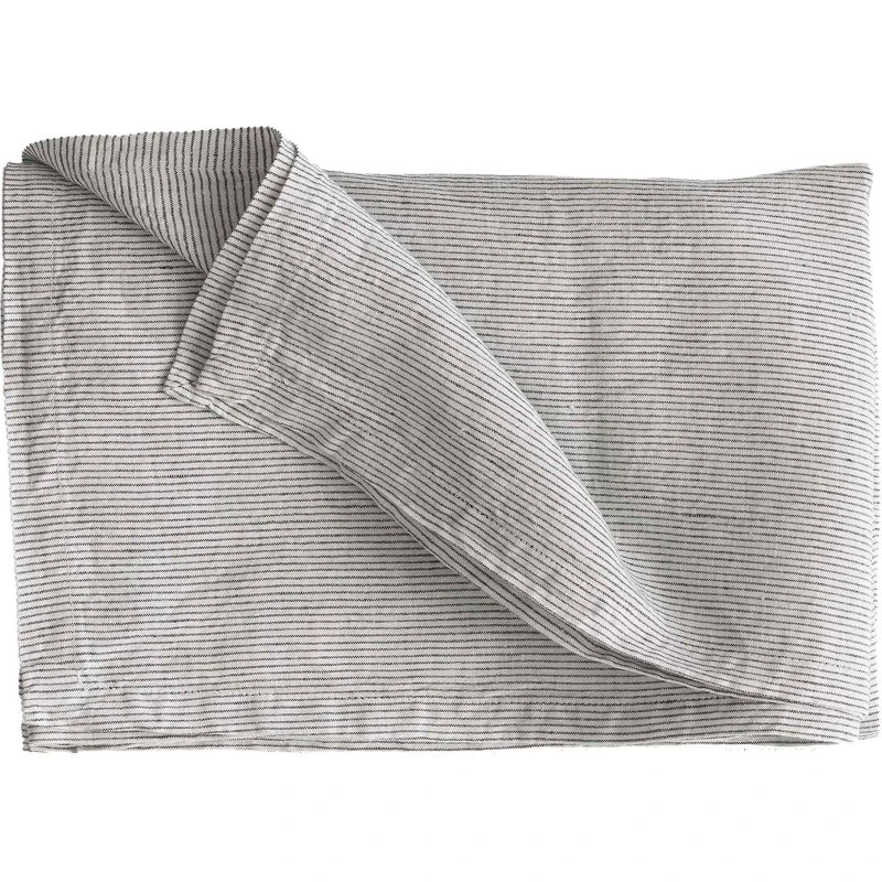 Tell Me More hørdug 145x330 cm – Pinstripe