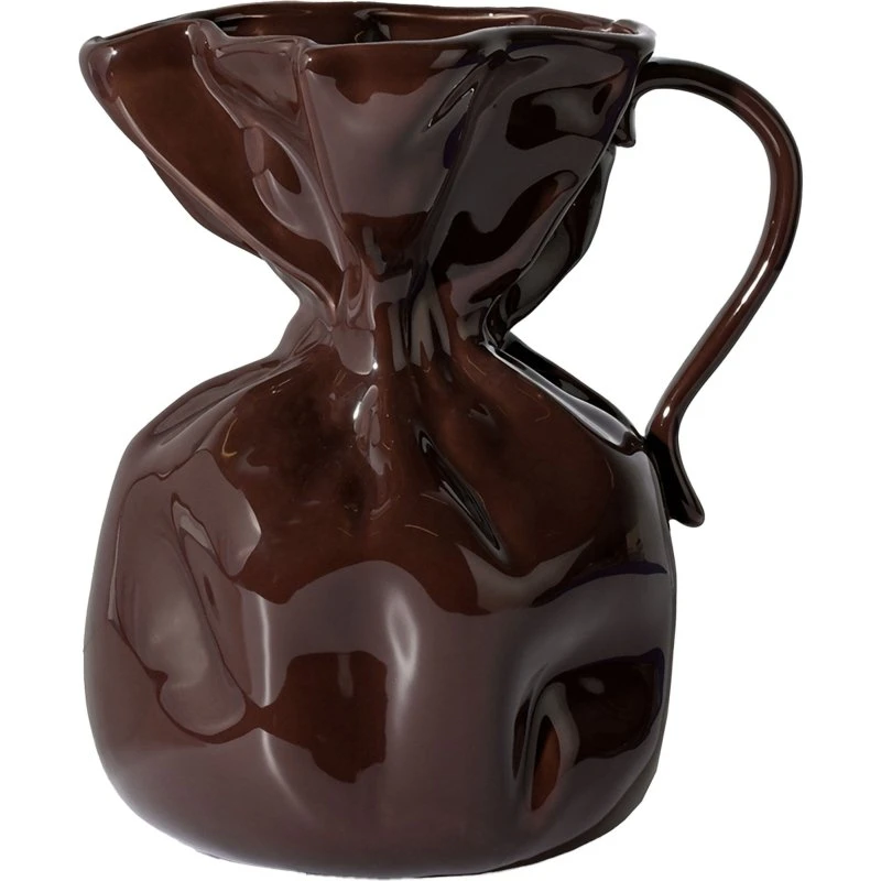 Byon Crumple vase – brun, håndlavet keramik