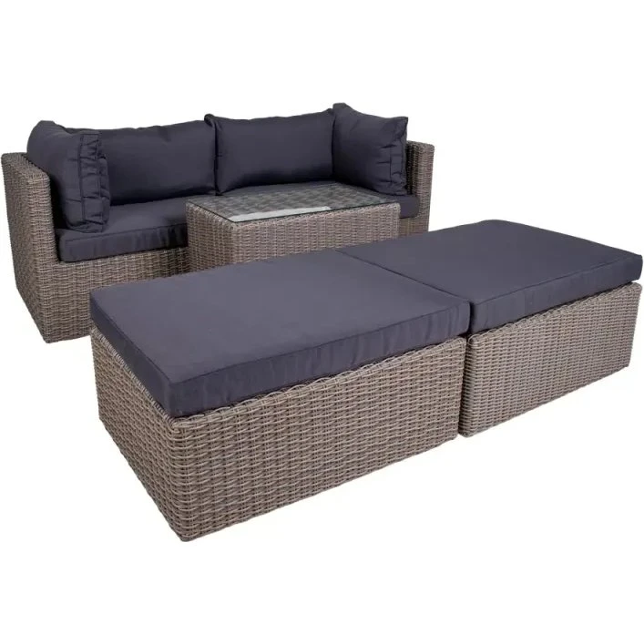 Rossi sofasæt i grå rattan med sorte hynder