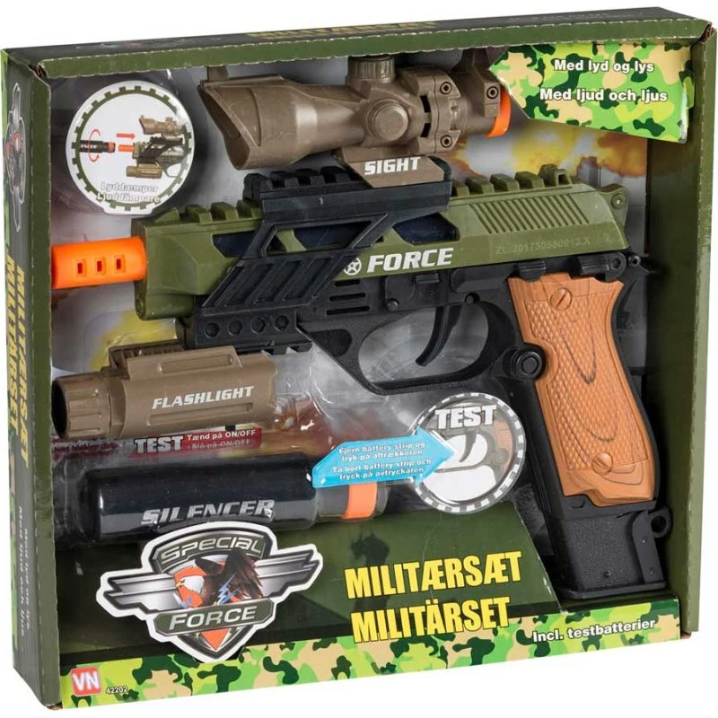 Legetøjspistol sæt med lyd og lys – inkl. tilbehør