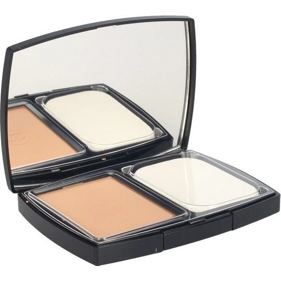 Chanel Ultra Le Teint Compact B40 SPF 15
