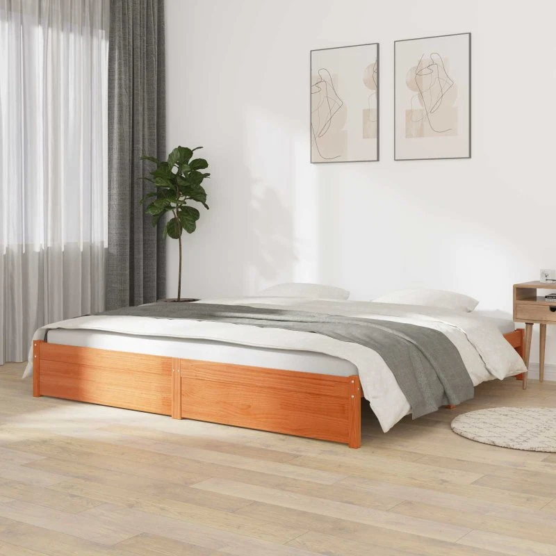 Sengestel 180x200 i massivt fyrretræ, voks brun