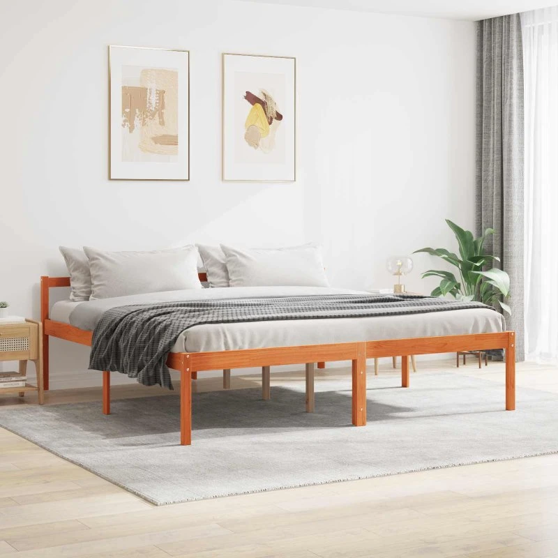 Sengestel i massivt fyrretræ 200x200 cm - Voks brun