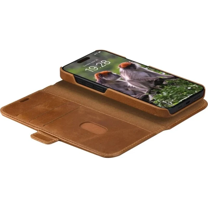 Dbramante1928 Lynge Flipcover til iPhone 15 - Tan