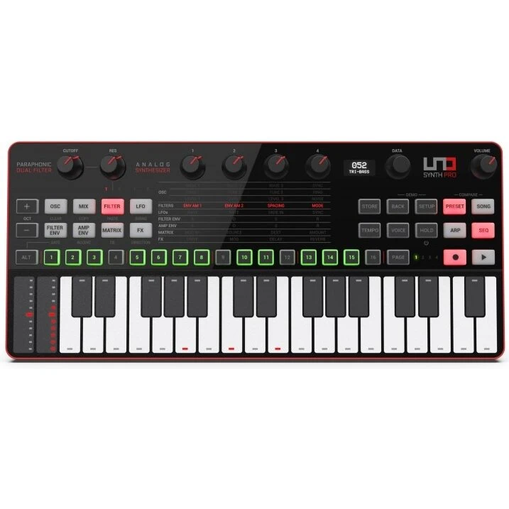 IK Multimedia UNO Synth Pro – 37-tangent paraphonisk analog synth
