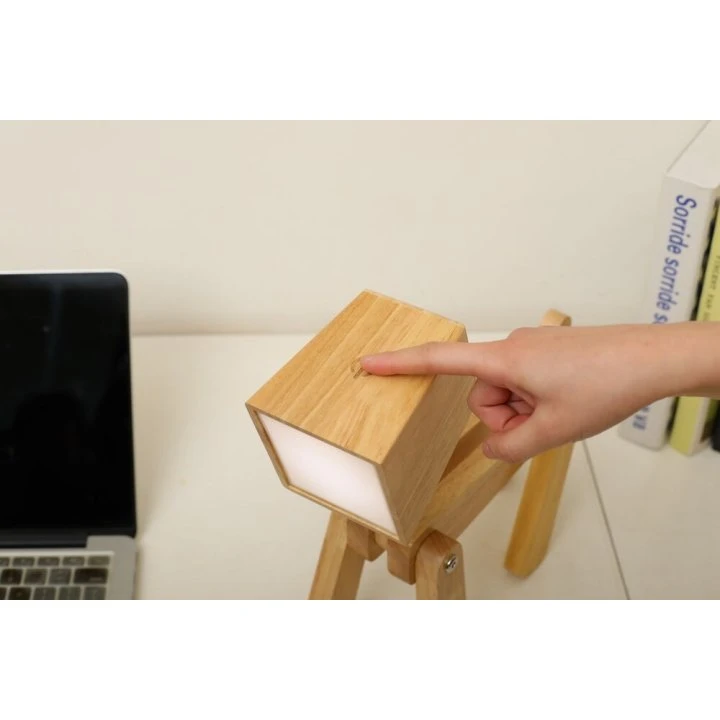 Winkee Bordlampe Hund Charlie – træ, justerbar