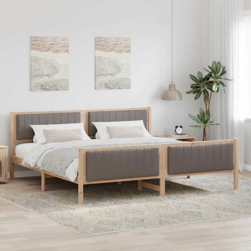 Sengestel 200x200 cm i massivt fyrretræ, brun/taupe