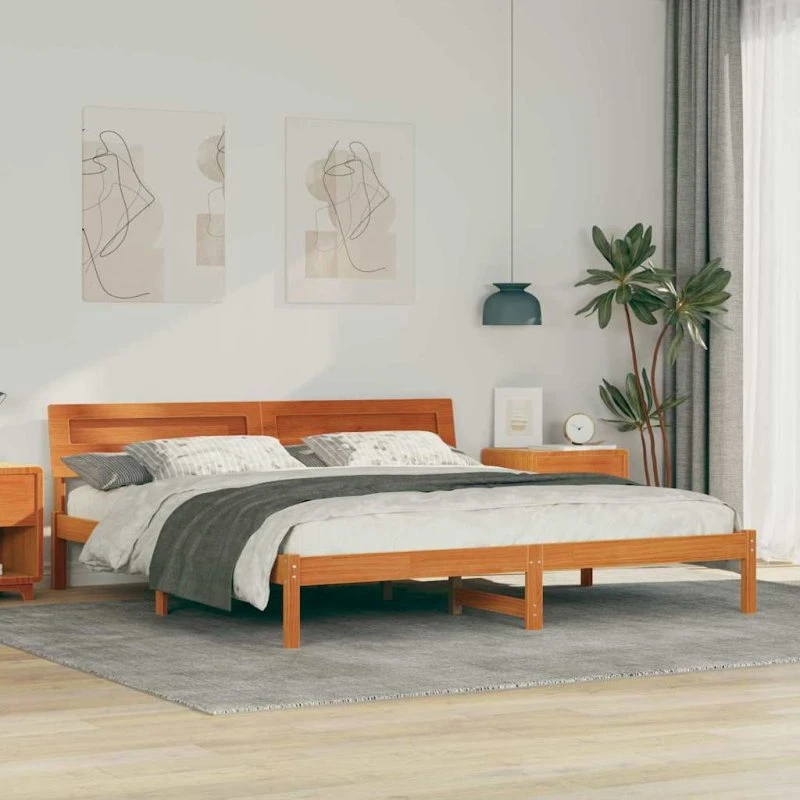 Sengestel 200x200 cm i massivt fyrretræ med LED (brun)