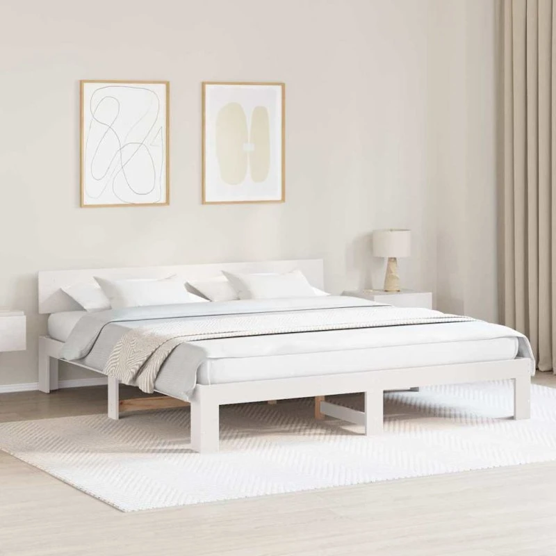 Sengestel 200x200 cm i massivt fyrretræ, hvidt hovedgærde