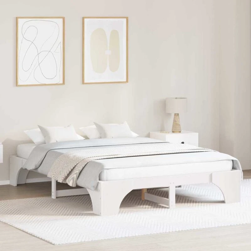 Sengestel i hvidt massivt fyrretræ 150x200 cm