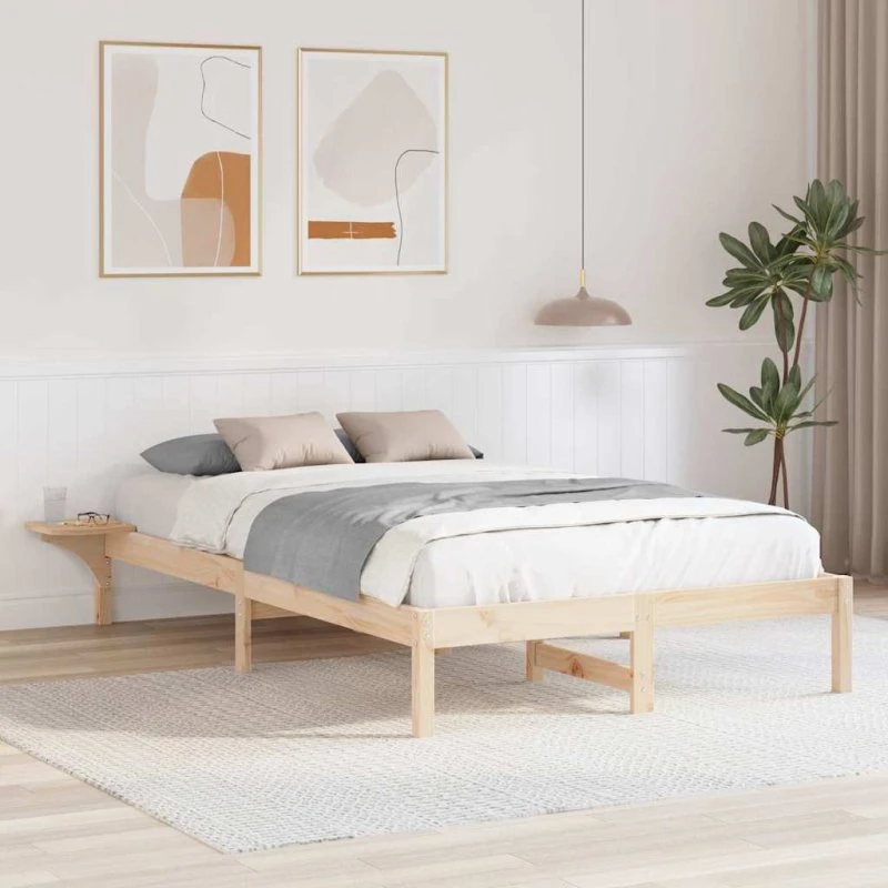 Sengestel 140 x 190 cm i massivt fyrretræ med sengeborde