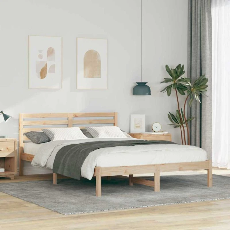 Sengestel i massivt fyrretræ med hovedgærde 140x210 cm