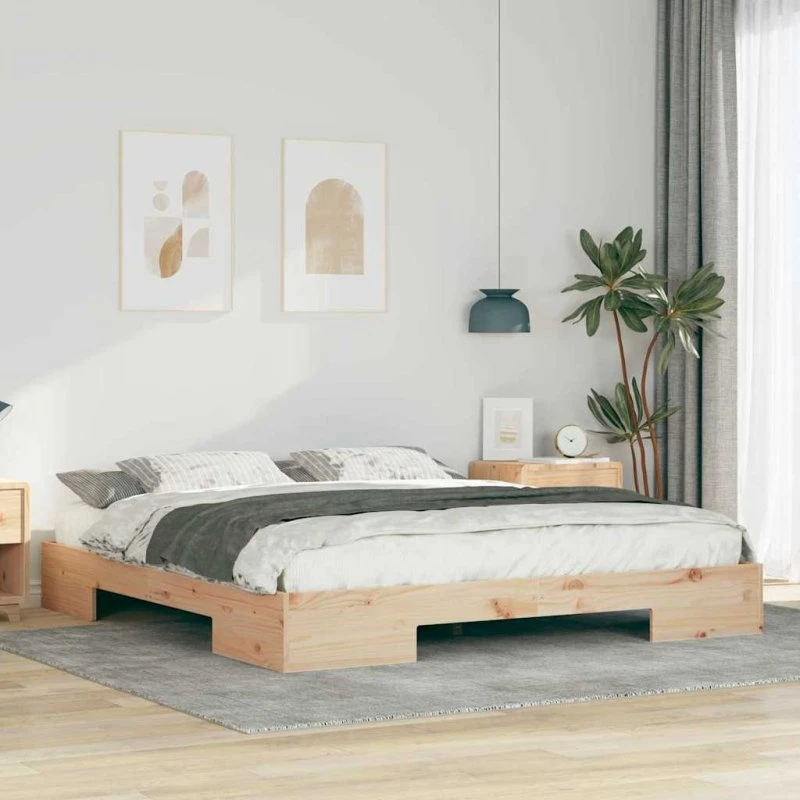 Gulv­sengeramme i massivt fyrretræ 200x200 cm, brun