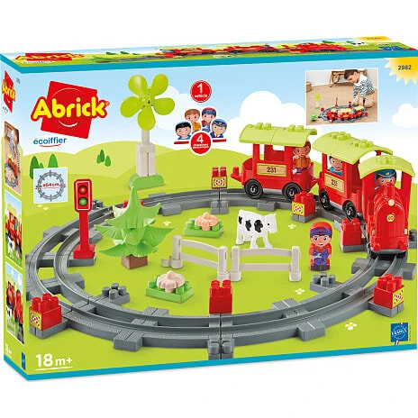 Ecoiffier togbane med lokomotiv og 2 vogne