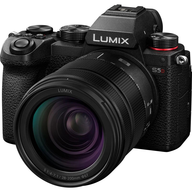 Panasonic Lumix S5D 24,2 MP + 28-200mm f/4-7.1 Kit, Sort