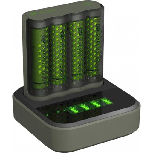 GP ReCyko Speed-oplader M451 med D451-ladestation og 4 x AA 2600 mAh NiMH batterier