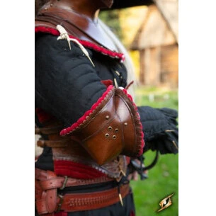 Epic Armoury Noble Leather Couter – Mørkerød (One Size)