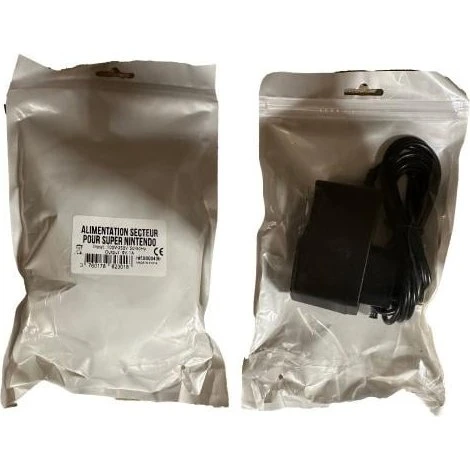 Trade Invaders Freaks and Geeks Super Nintendo AC-adapter