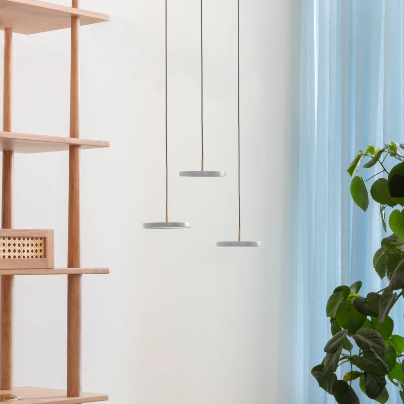 Umage Asteria Micro V2 Pendel Mist/Brass - Skandinavisk Loftlampe