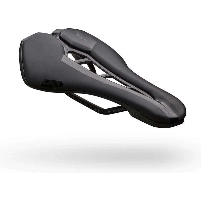 PRO Stealth Performance Sadel — carbonforstærket, kort næse