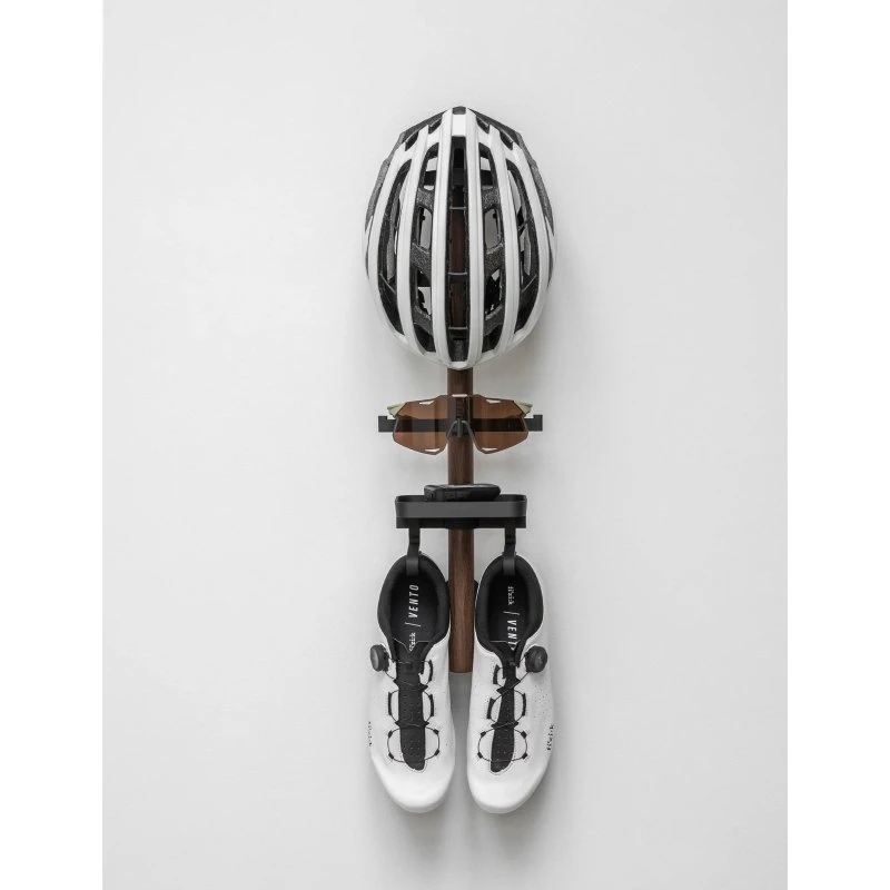 Tons Rack B – Sko, Cykelbriller & Hjelm med Bakke, Smoked Oak