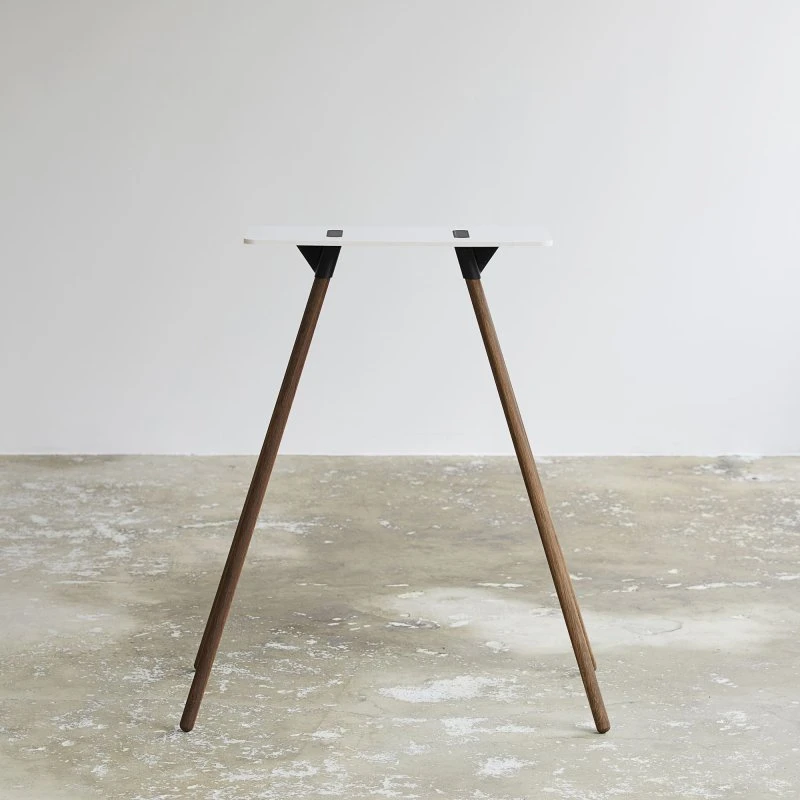 Tons Classic Table med Holder Kit, Smoked Oak