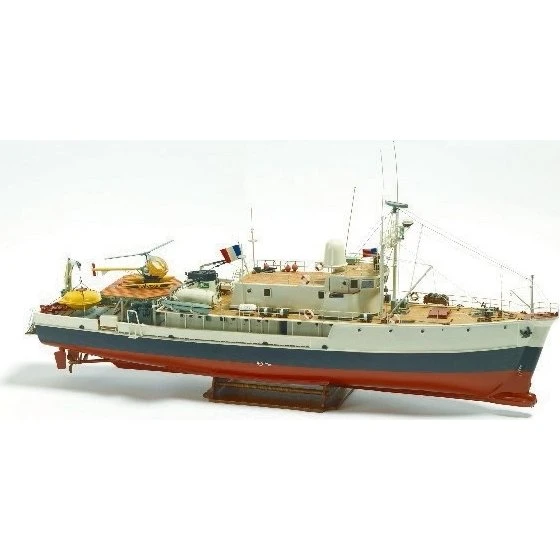 Billing Boats Calypso 1:45 Plastikhull