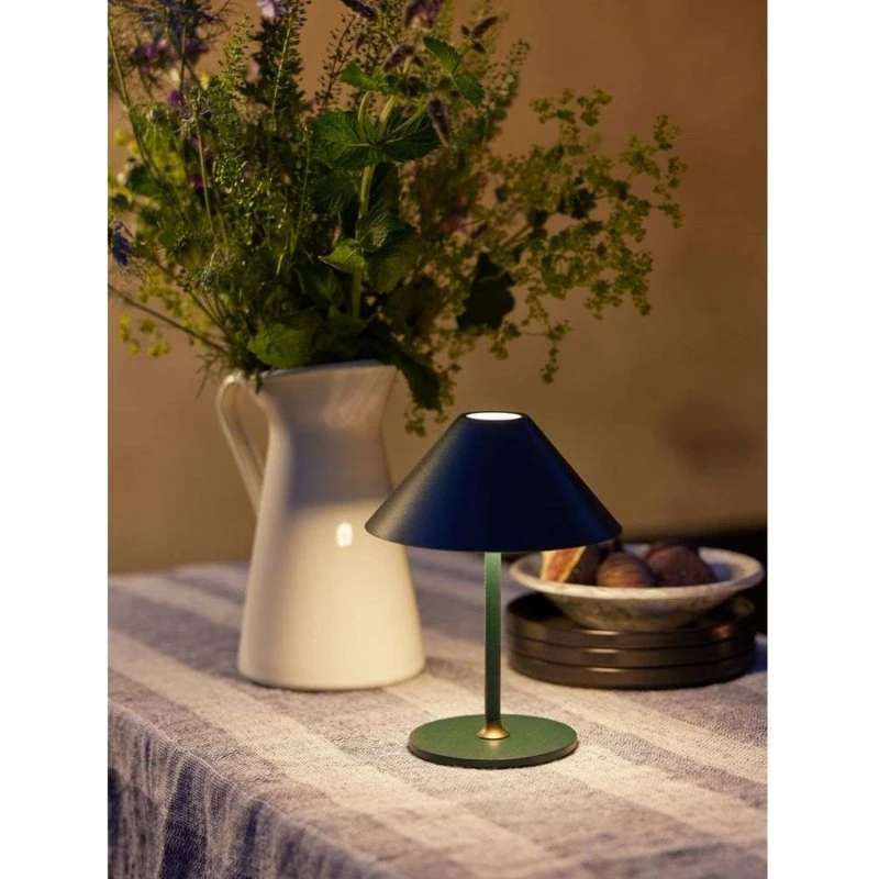 Halo Design Hygge Bordlampe Deep Green, 20 cm, genopladelig