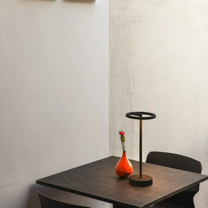 Vinolina One Portable Bordlampe IP54 Sort, Trådløs & Genopladelig