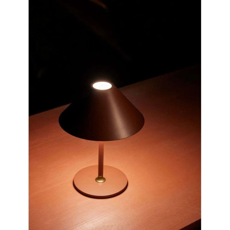 Halo Design Hygge Portable Bordlampe, Sort, H20 cm