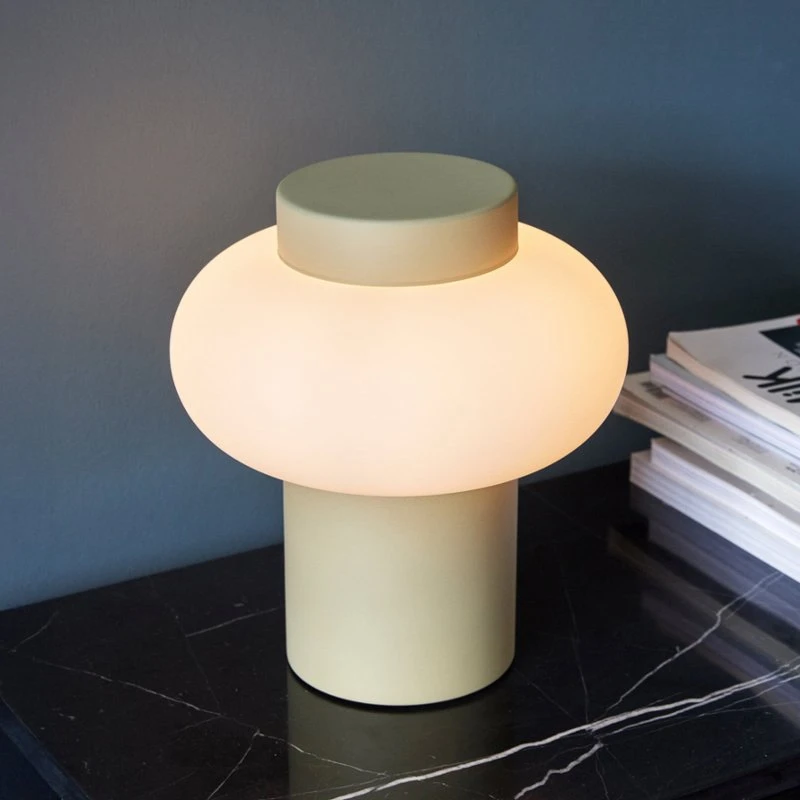 Hübsch Camp Bordlampe H25 Opal/Yellow - Vintage Glaslampe