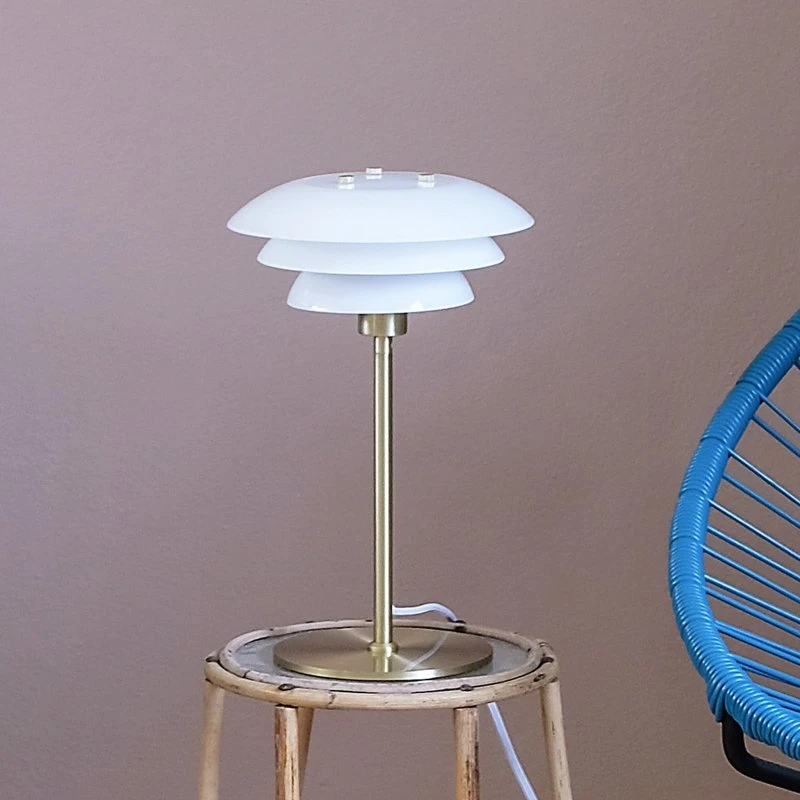Dyberg Larsen DL20 Bordlampe - Opalglas & Messing