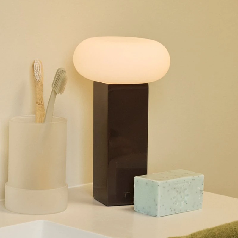 Hübsch Low LED-batterilampe, brun, 30 cm