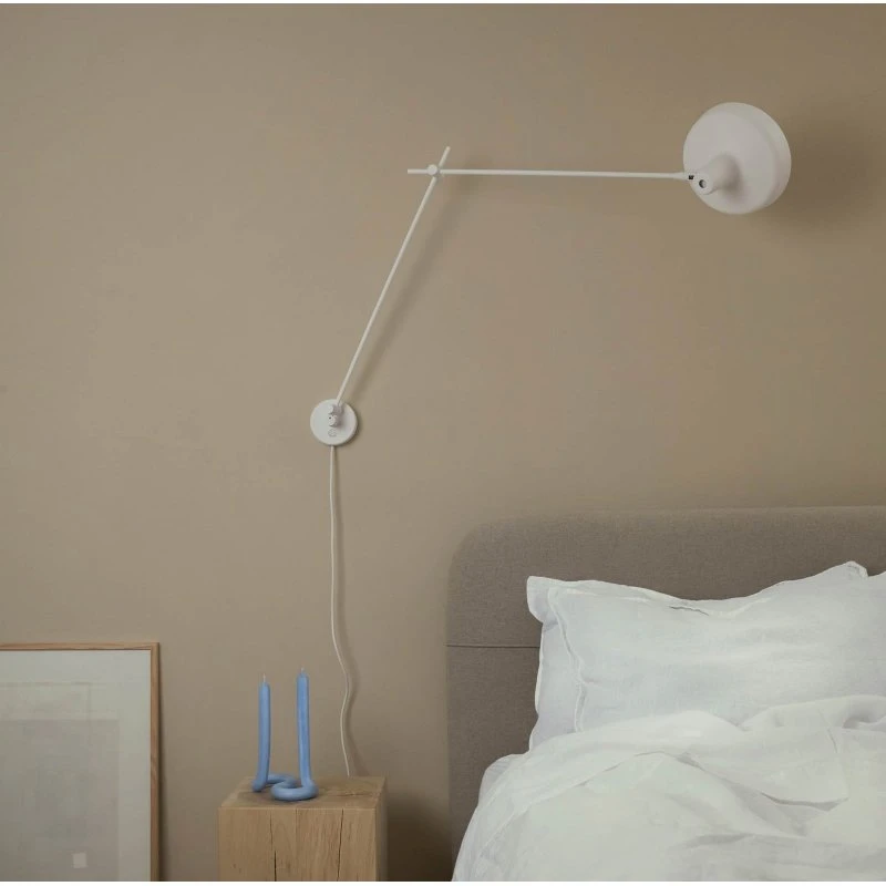 Arigato Væglampe Long m/Kabel Hvid - Grupa