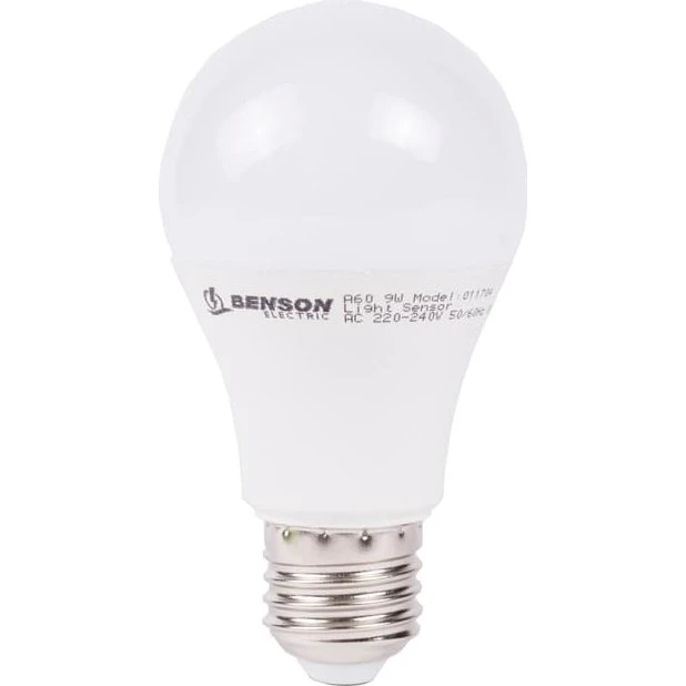 LED-pære E27 A60 9W med dagslyssensor, varm hvid