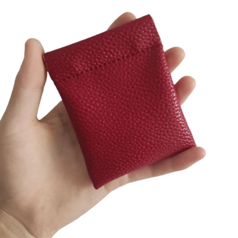 Rød møntpung i kunstlæder med klipsåbning - 9x7 cm